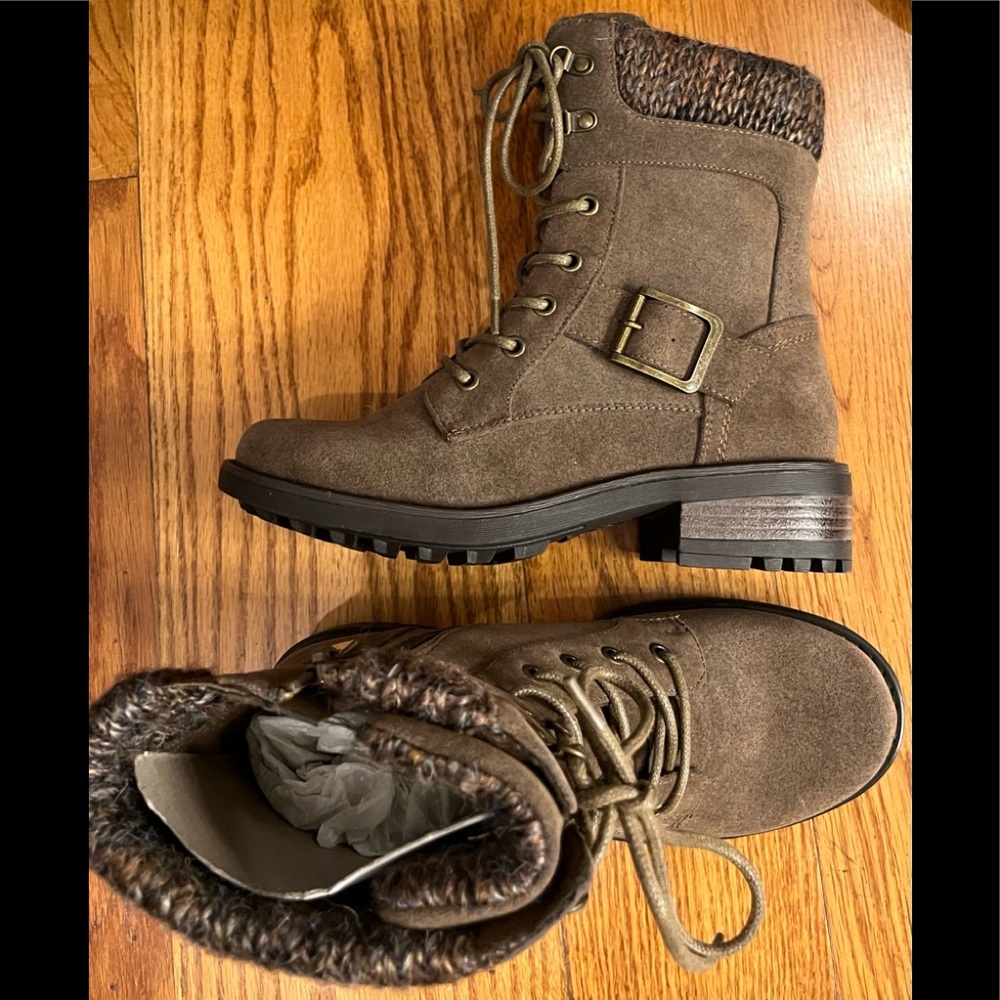 NWT Torrid Sweater Top Combat Boot, Brown